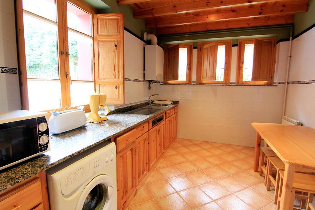 Apartamentos Rurales "Les Escueles De Collia" Rom bilde